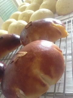 クリームパン